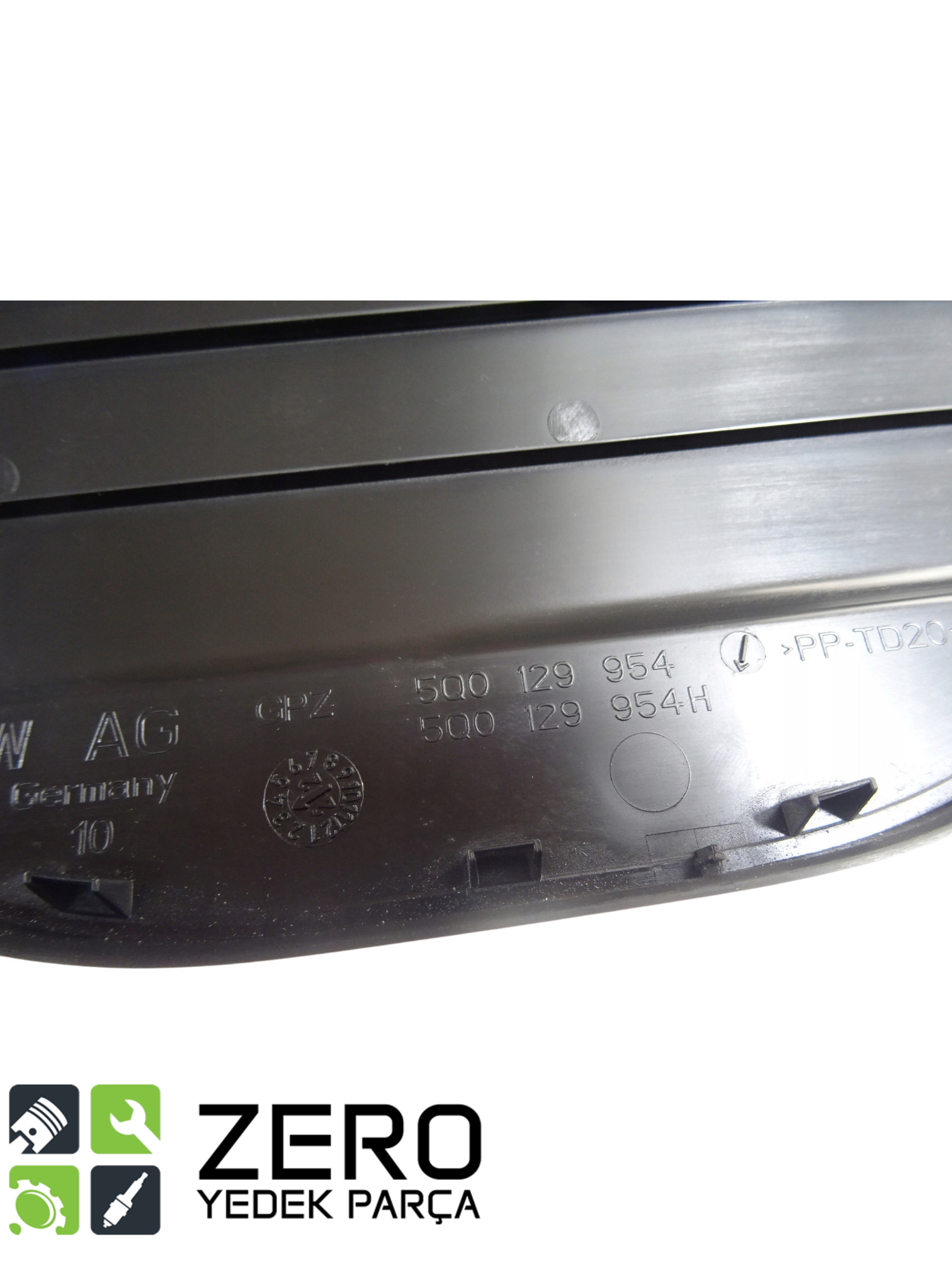 5Q0129954F Ön Panel Havalandırma Üst Kapağı Golf Passat A3 Leon 7