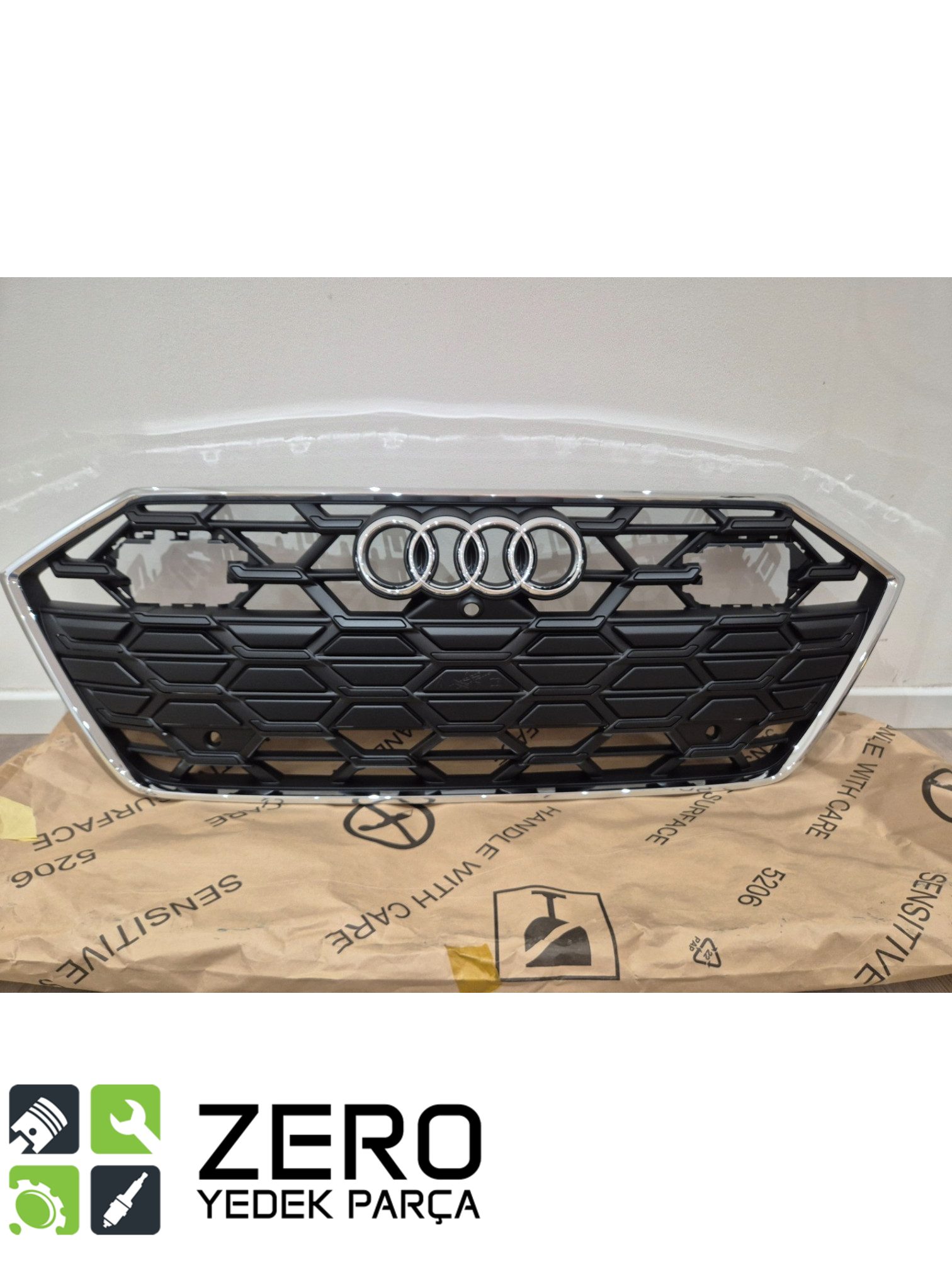 4K8853651N3FZ Audi A6 C8 Ön Panjur Radyatör Izgarası 1