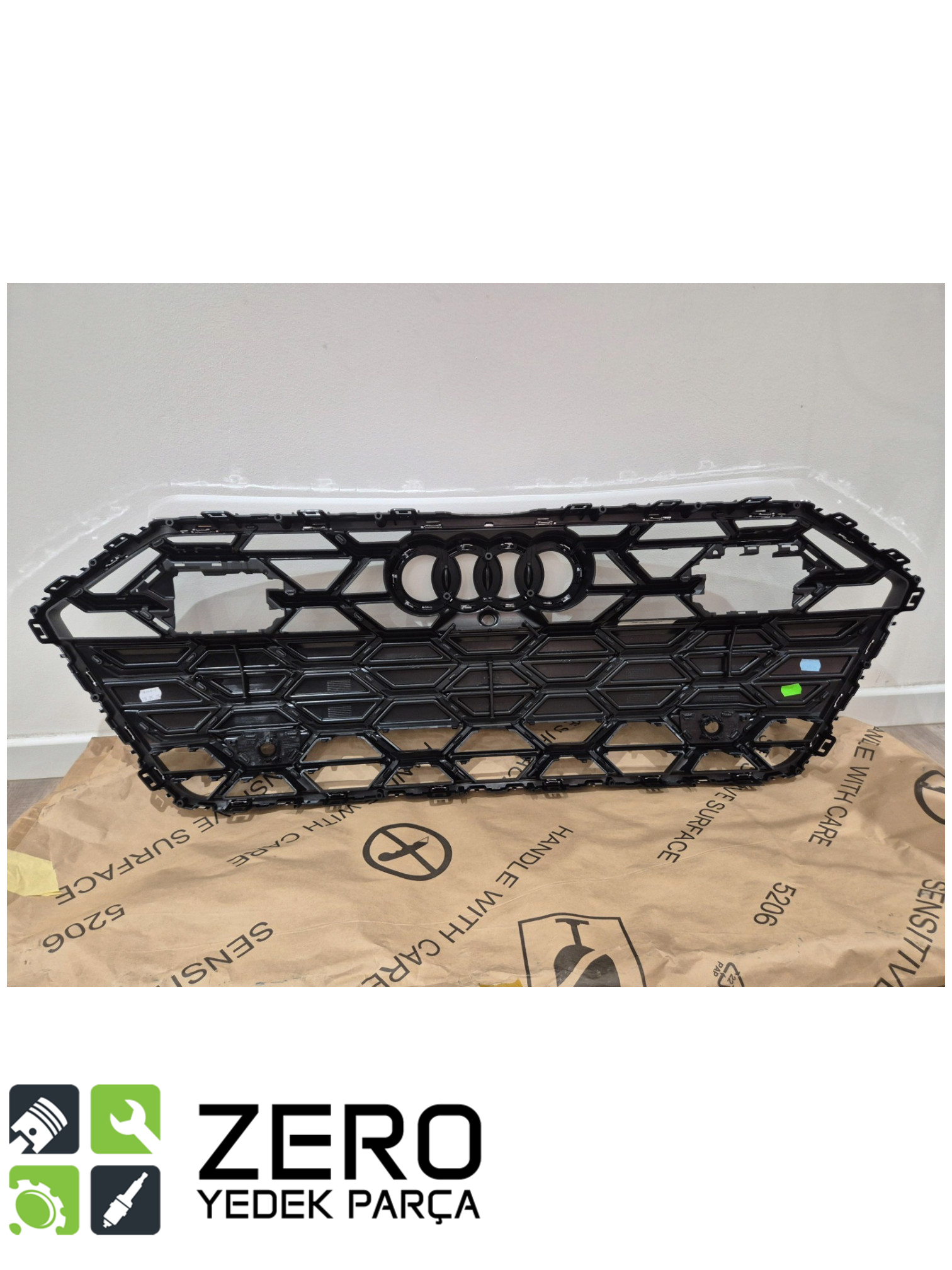 4K8853651N3FZ Audi A6 C8 Ön Panjur Radyatör Izgarası 2