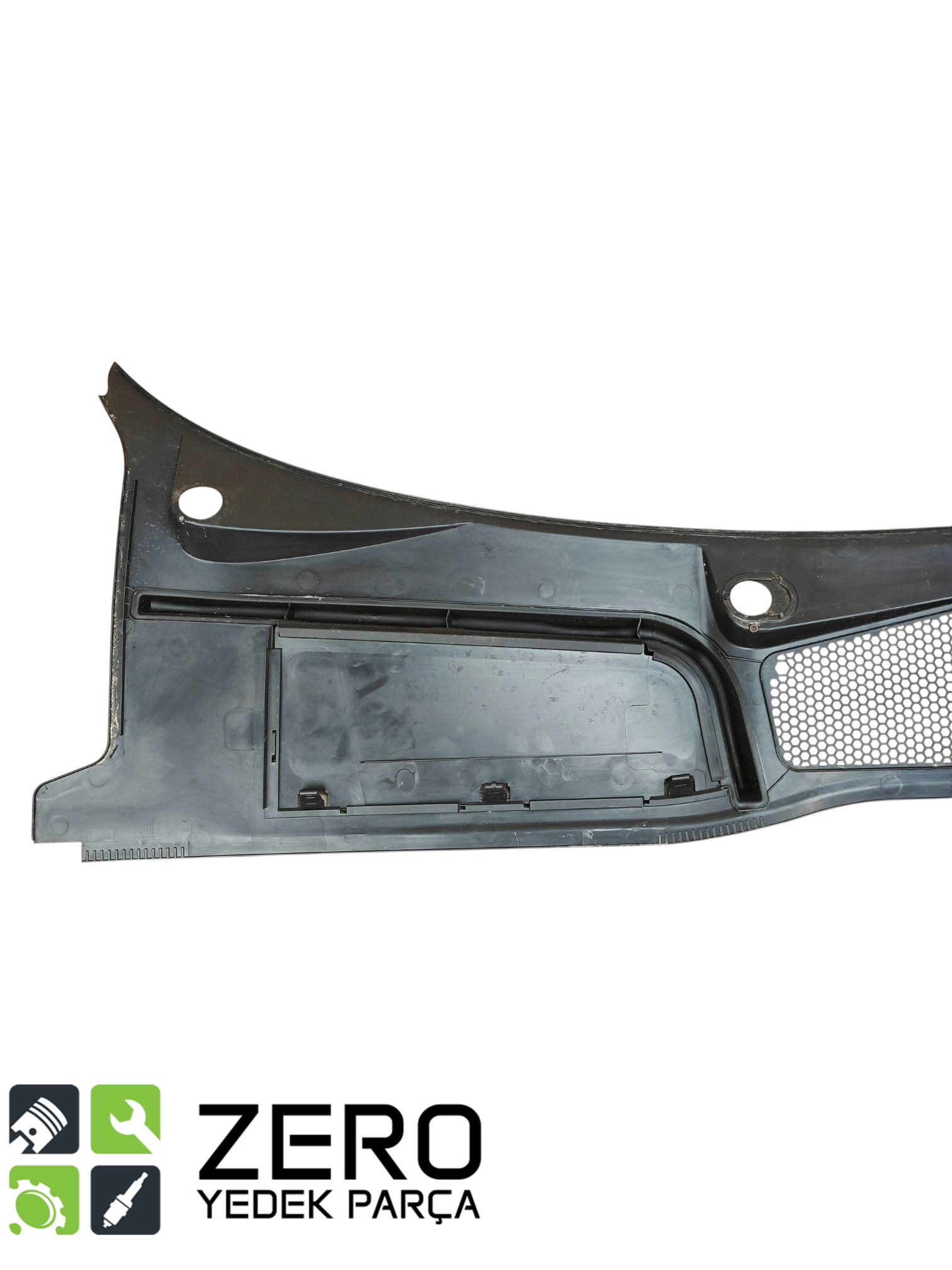 8W18194039B9 Audi A4 Ön Cam Izgarası 6