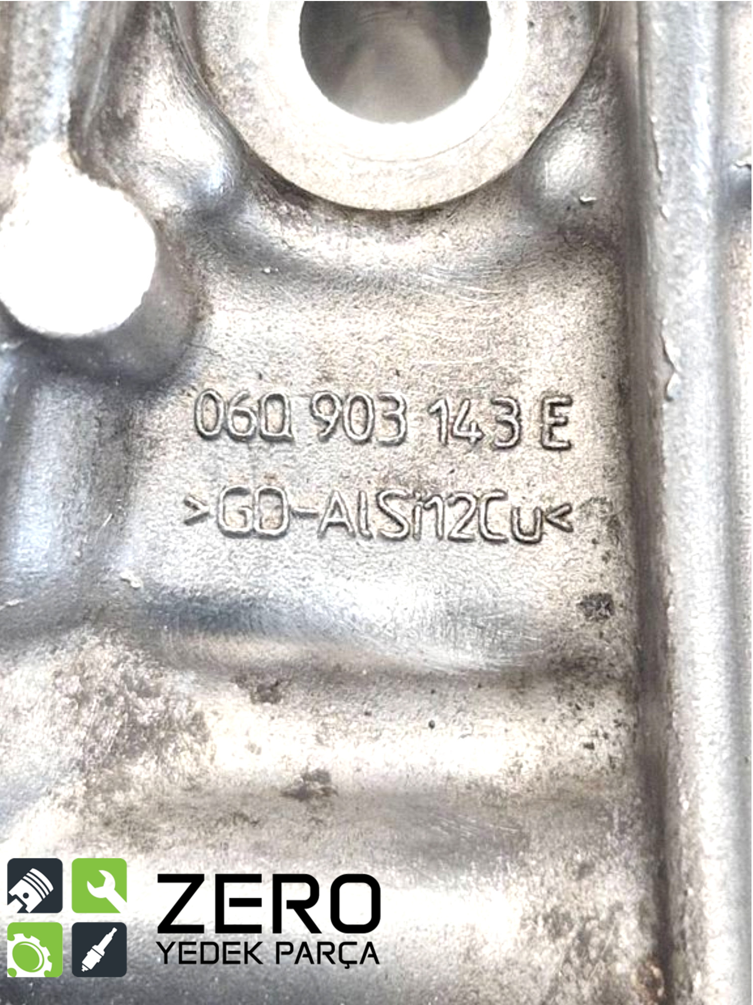 06Q903143E Alternatör ve Yağ Soğutucu Braketi Tayron Tiguan A4 A5 7